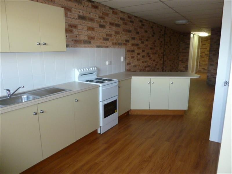 2/48 Erskine St, Dubbo NSW 2830