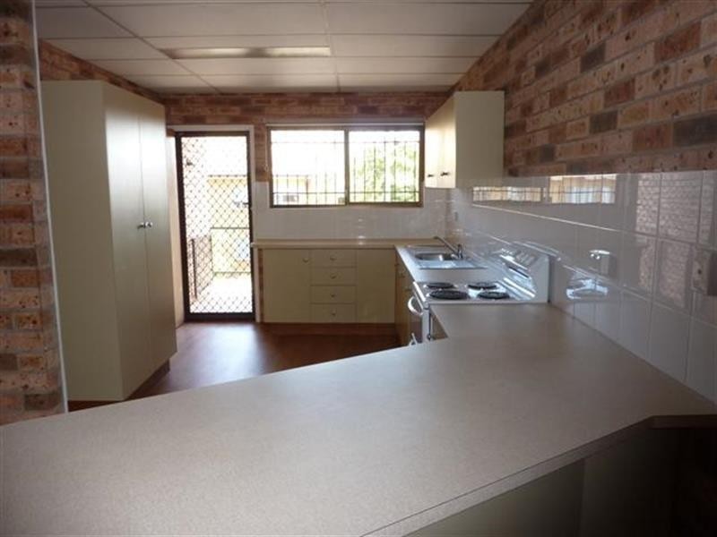 2/48 Erskine St, Dubbo NSW 2830