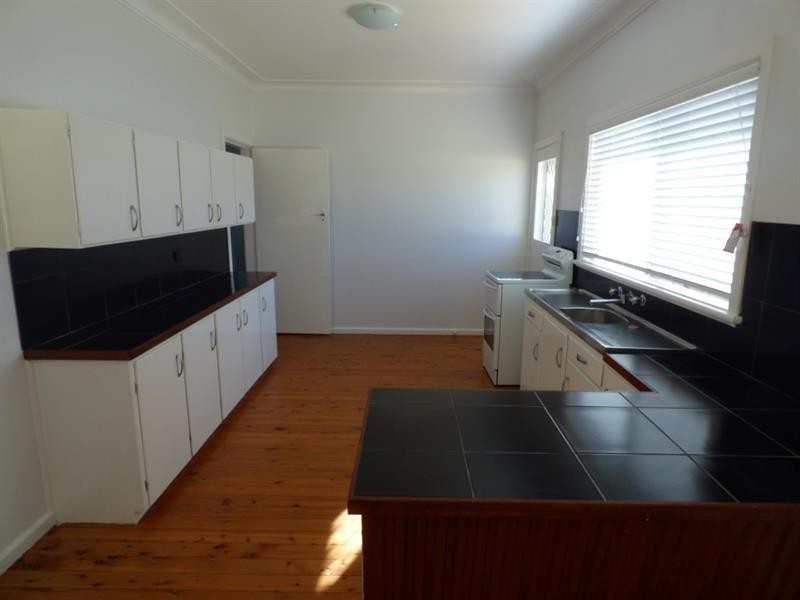 36 Lovett Ave, Dubbo NSW 2830