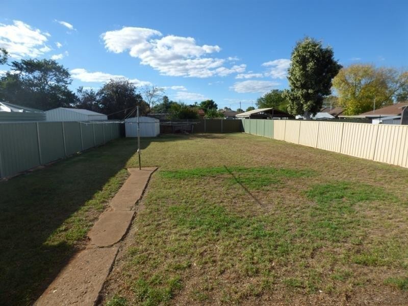 36 Lovett Ave, Dubbo NSW 2830