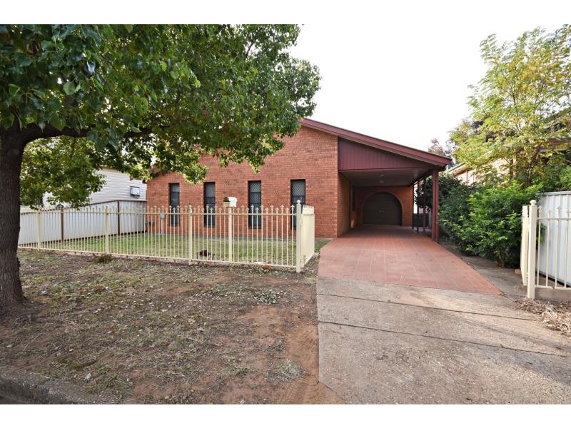 56 Macleay St, Dubbo NSW 2830
