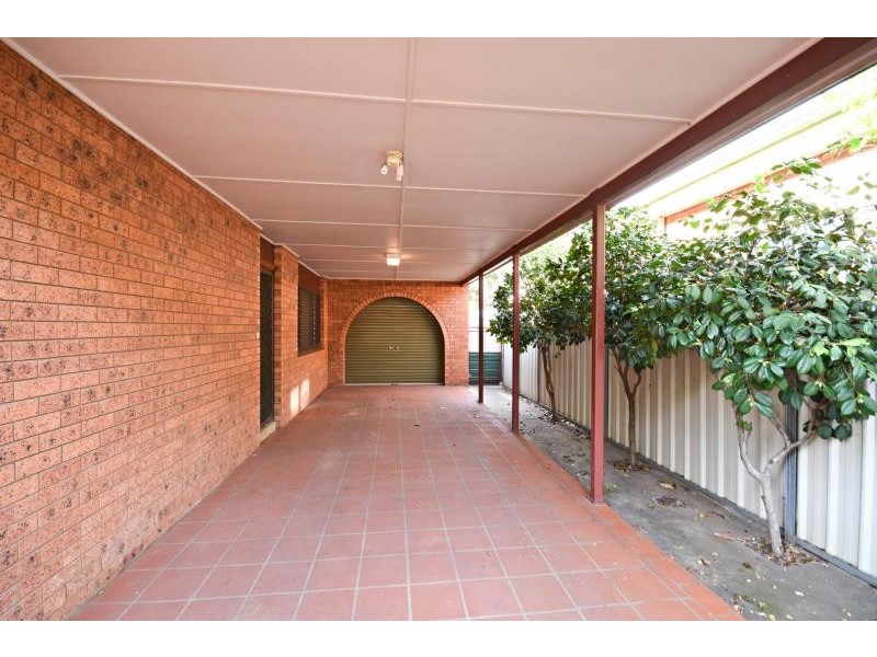 56 Macleay St, Dubbo NSW 2830