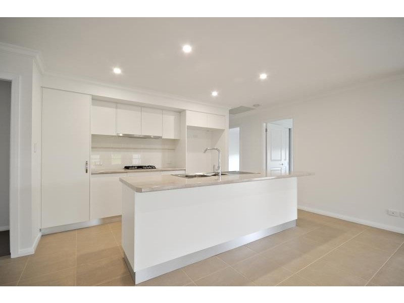 42 Lansdowne Dr, Dubbo NSW 2830