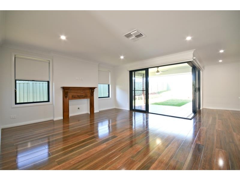 17 Pelagic Ct, Dubbo NSW 2830