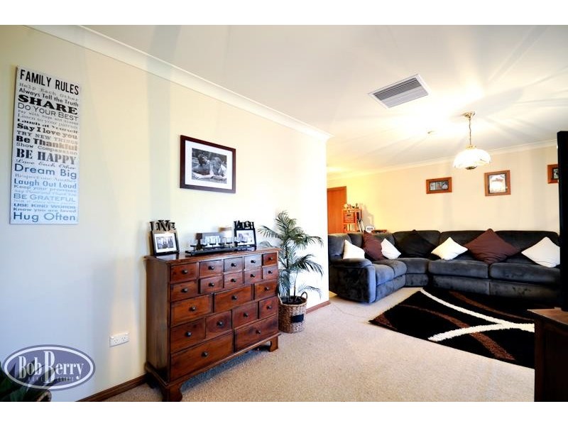 10 Kensington Ave, Dubbo NSW 2830