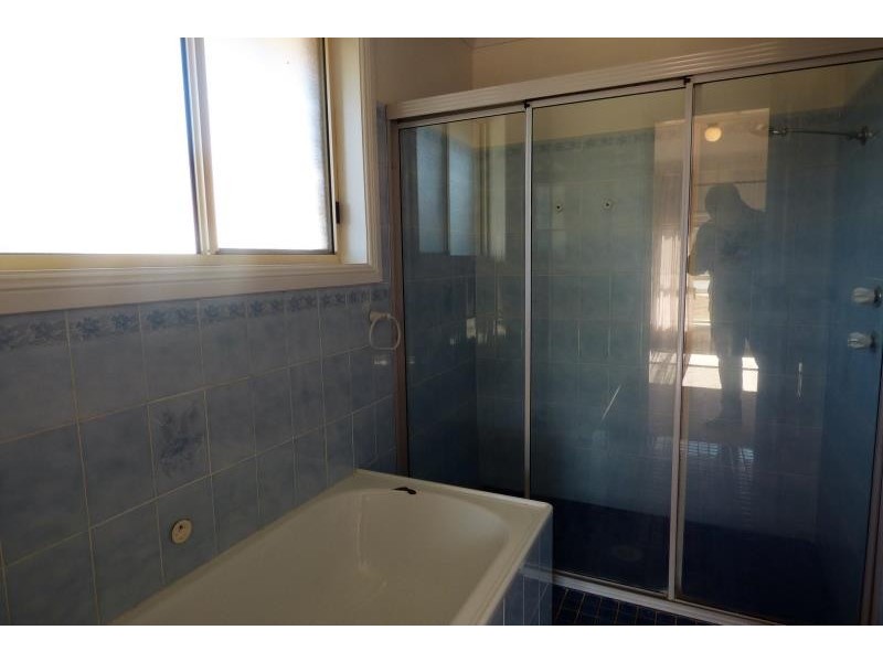 17 Hellyer Ct, Dubbo NSW 2830
