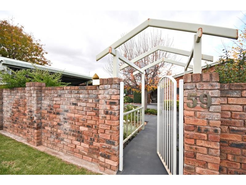 59 Manildra St, Narromine NSW 2821