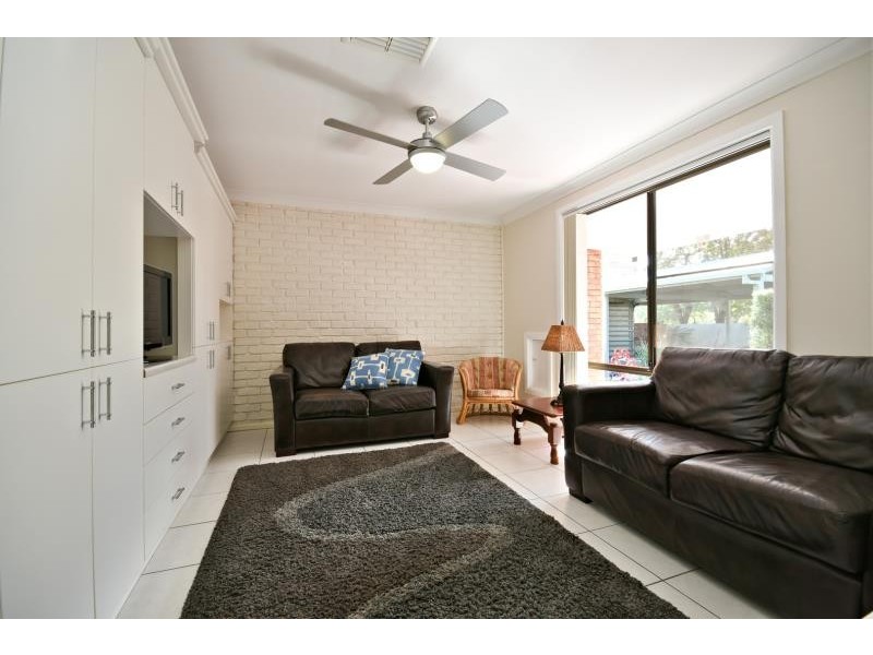 59 Manildra St, Narromine NSW 2821