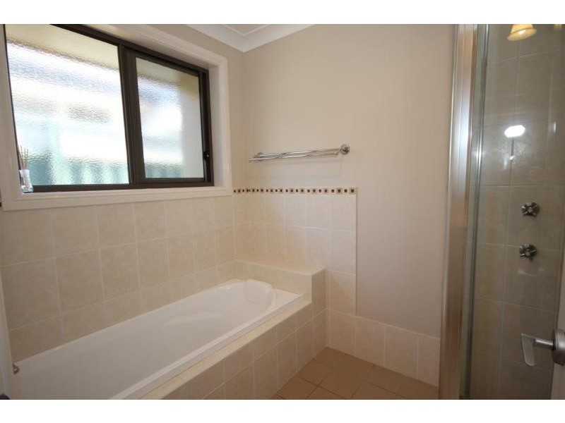 24 Cypress Point Dr, Dubbo NSW 2830
