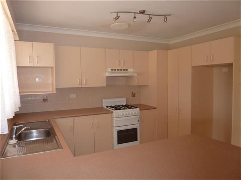 4 Silkwood Cl, Dubbo NSW 2830