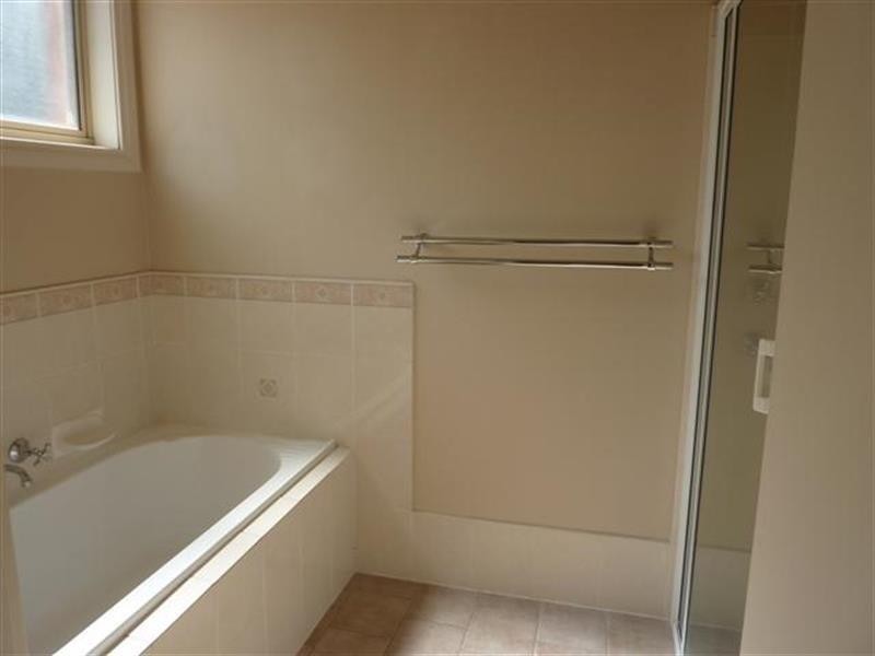 4 Silkwood Cl, Dubbo NSW 2830