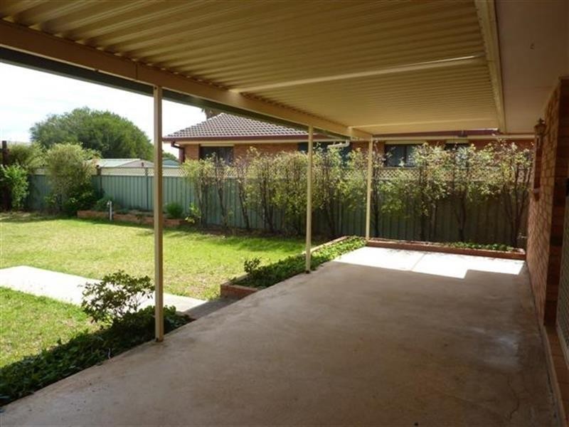 4 Silkwood Cl, Dubbo NSW 2830