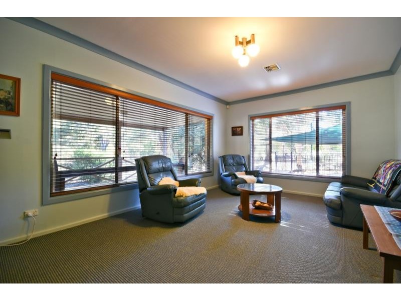 1 Boree Dr, Dubbo NSW 2830
