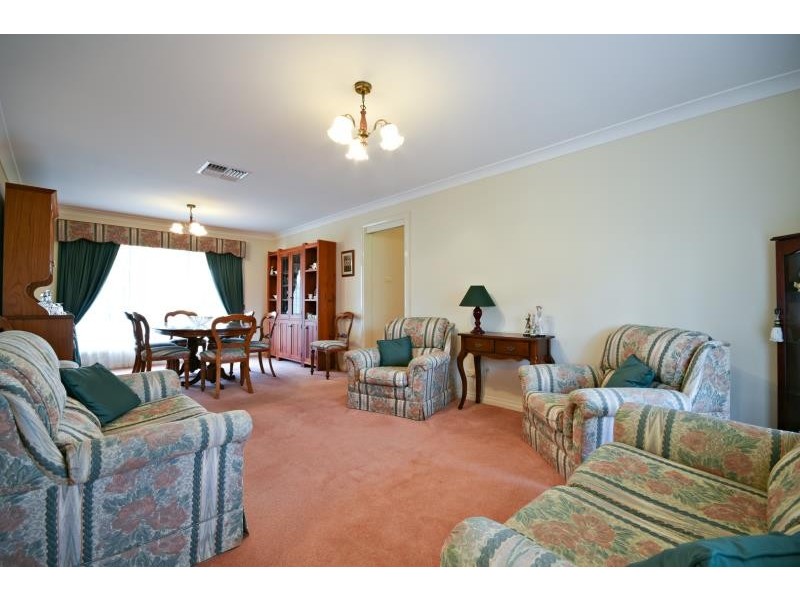 7A Grevillea Cl, Dubbo NSW 2830