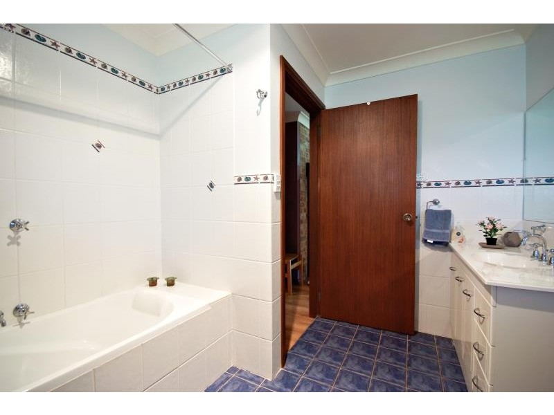 22 Ronald St, Dubbo NSW 2830