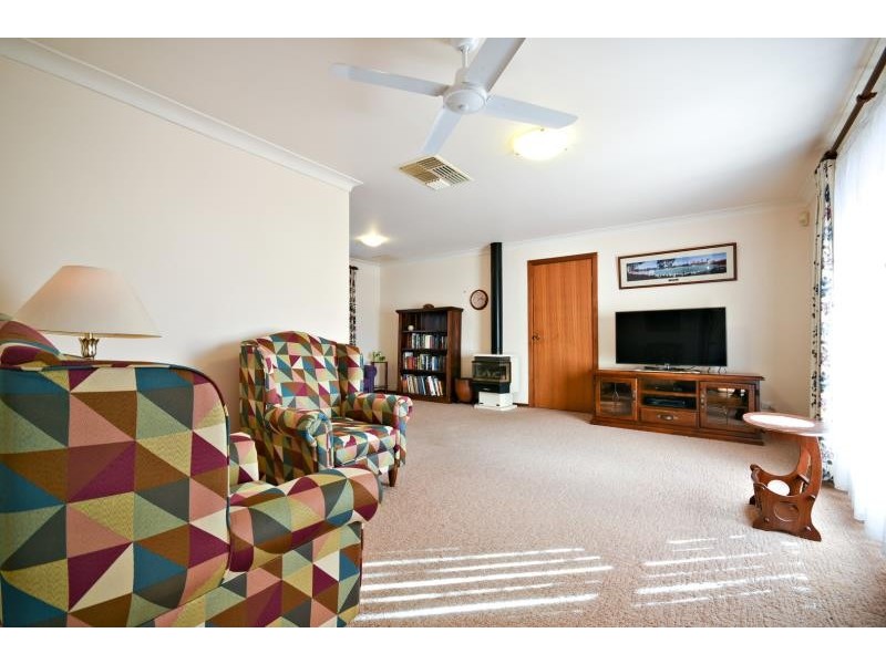 12 Lindsay Pl, Dubbo NSW 2830