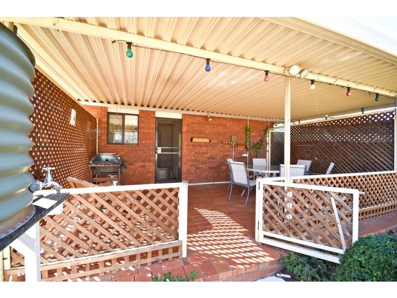 12 Lindsay Pl, Dubbo NSW 2830