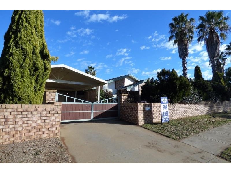 71 Sheraton Rd, Dubbo NSW 2830