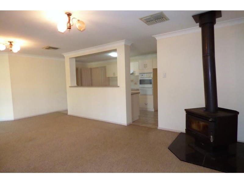71 Sheraton Rd, Dubbo NSW 2830