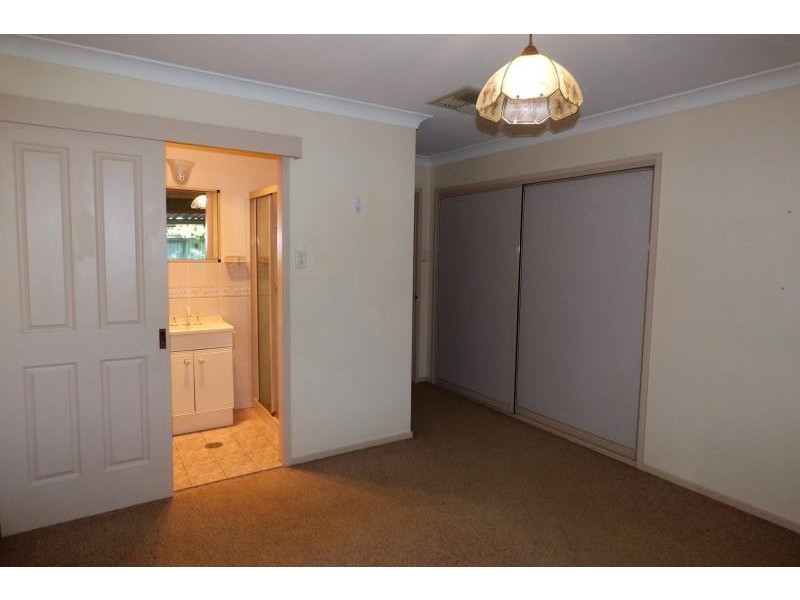 71 Sheraton Rd, Dubbo NSW 2830