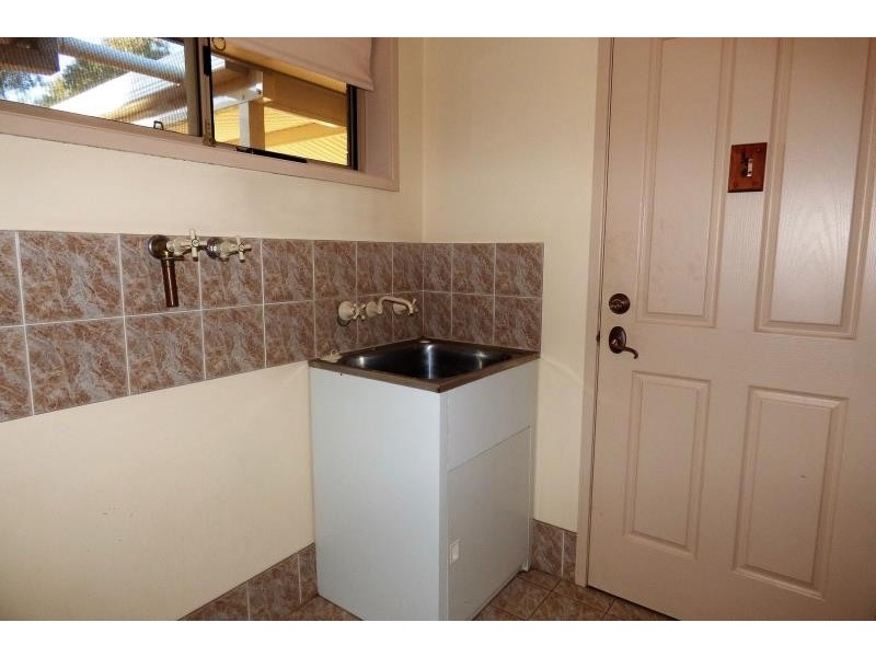 71 Sheraton Rd, Dubbo NSW 2830