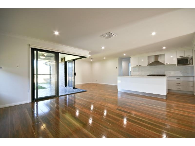 17 Pelagic Ct, Dubbo NSW 2830