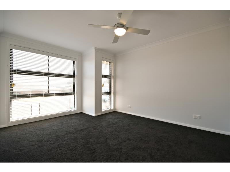 17 Pelagic Ct, Dubbo NSW 2830