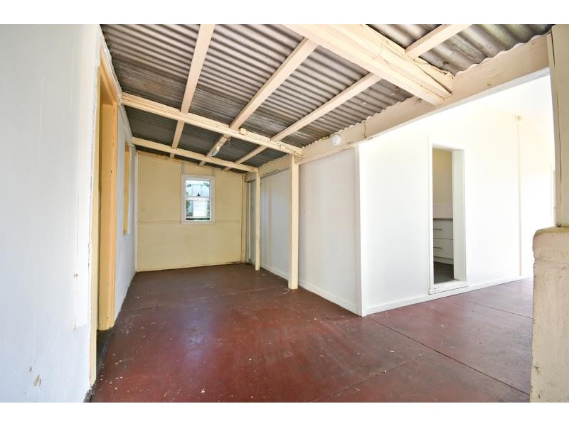 4 Mitchell St, Dubbo NSW 2830