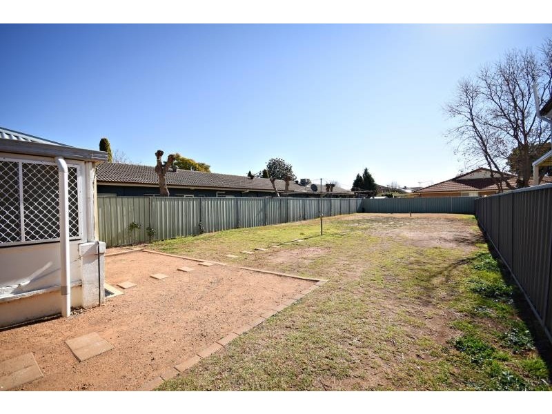4 Mitchell St, Dubbo NSW 2830