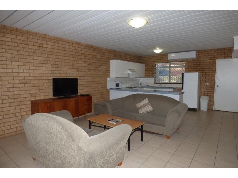 2/62 Young St, Dubbo NSW 2830