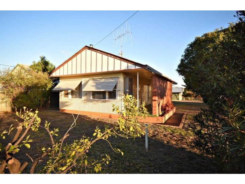 25 Fitzhill Pde, Dubbo NSW 2830