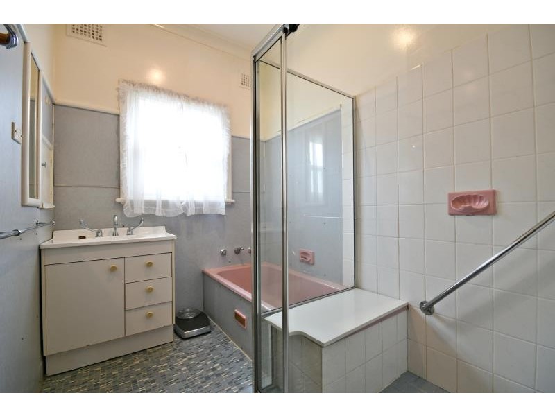 25 Fitzhill Pde, Dubbo NSW 2830