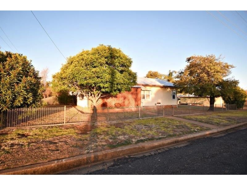 25 Fitzhill Pde, Dubbo NSW 2830