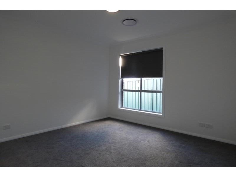 2 Ash Ave, Dubbo NSW 2830