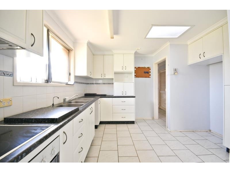 17 Corbett Ave, Dubbo NSW 2830