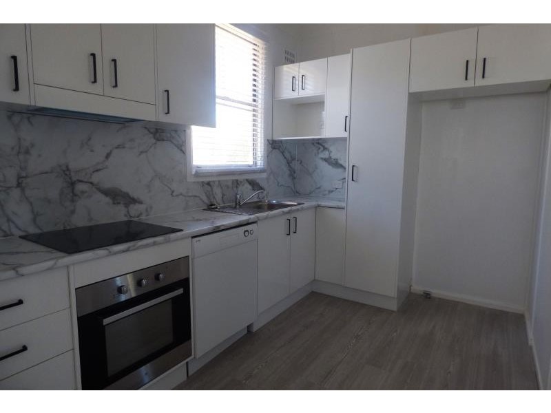 28 Dalton St, Dubbo NSW 2830