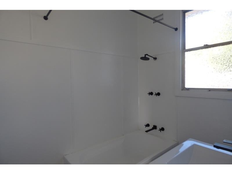 28 Dalton St, Dubbo NSW 2830