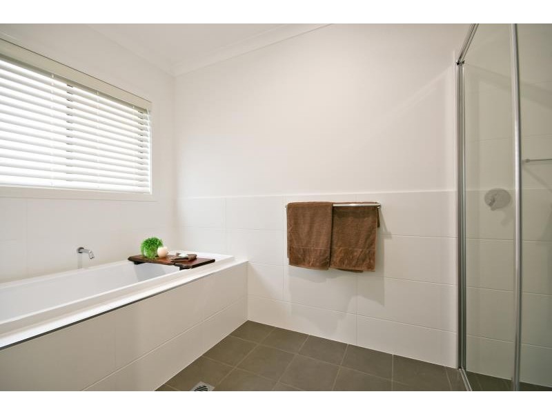 65 Lakeside Cct, Dubbo NSW 2830