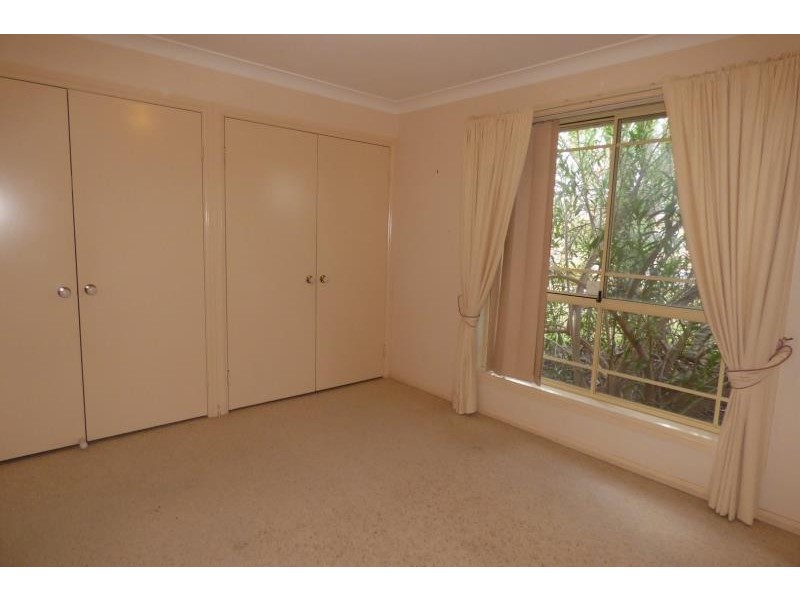 69 Twickenham Dr, Dubbo NSW 2830