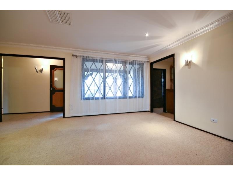12 Osborne Pl, Dubbo NSW 2830