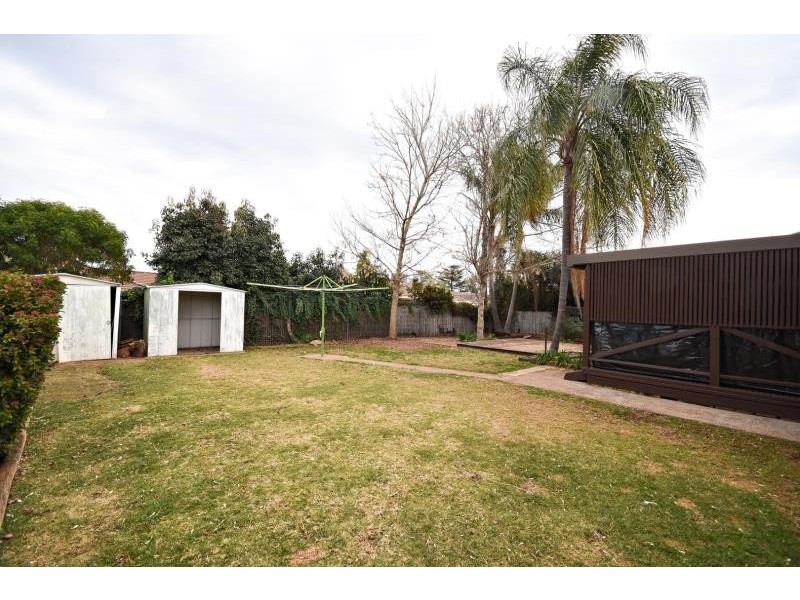 12 Osborne Pl, Dubbo NSW 2830