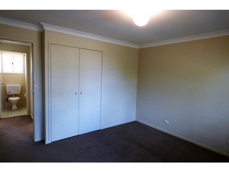 37 Windsor Pde, Dubbo NSW 2830