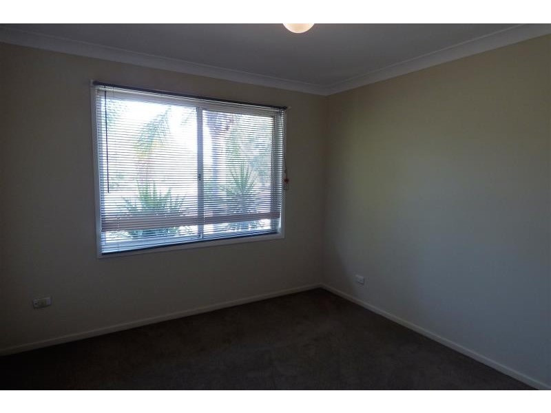 37 Windsor Pde, Dubbo NSW 2830