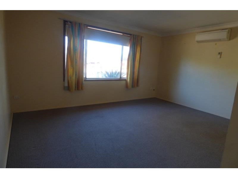 1/2 Highview Pl, Dubbo NSW 2830
