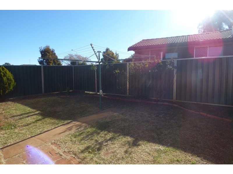 1/2 Highview Pl, Dubbo NSW 2830
