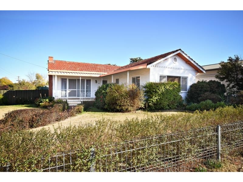 49 Dalton St, Dubbo NSW 2830