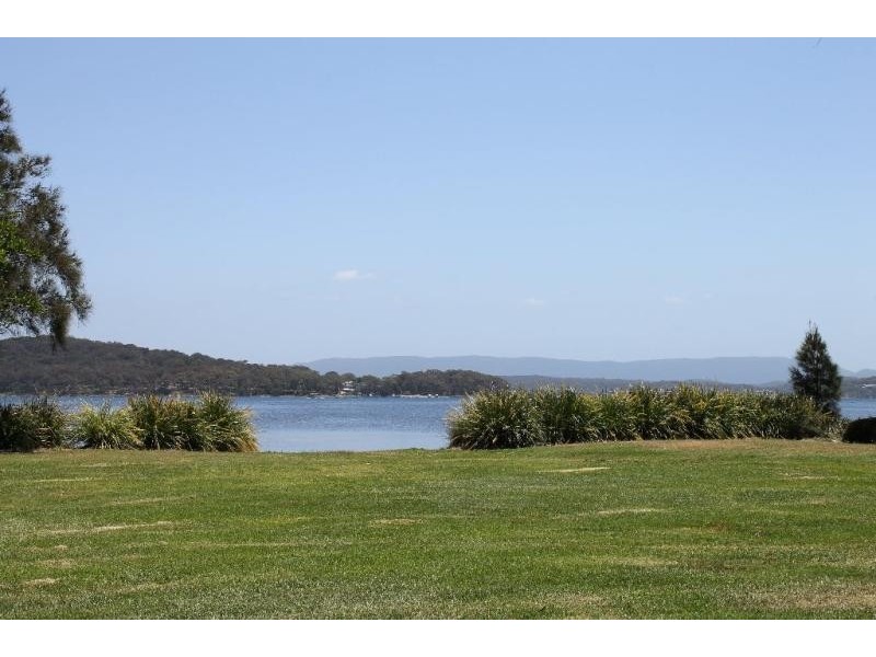 58 Lakeside Dr, Swansea NSW 2281