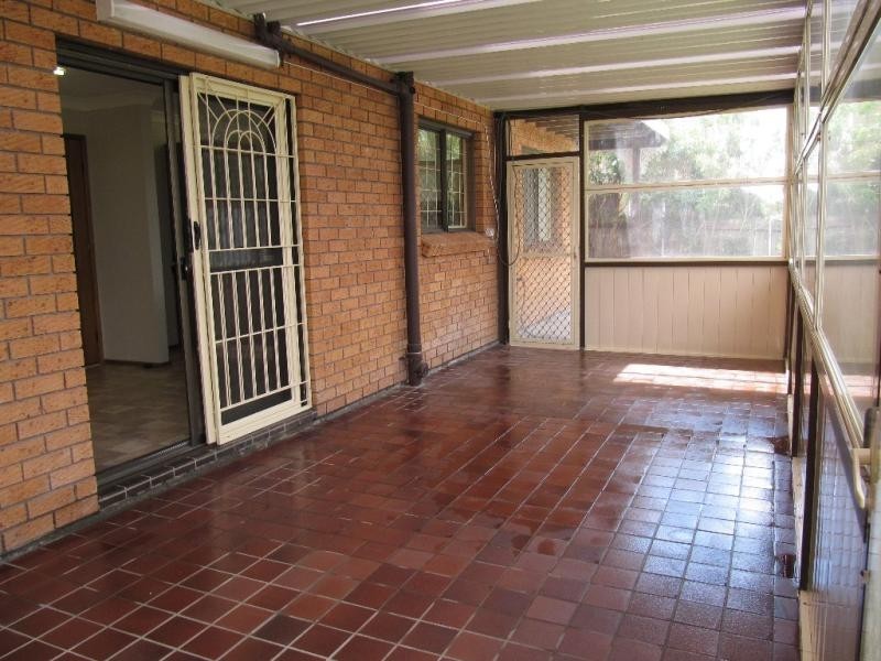 74 Macquarie Gr, Caves Beach NSW 2281