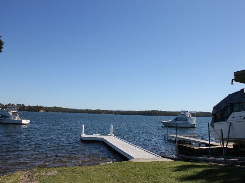 20 Marine Pde, Nords Wharf NSW 2281