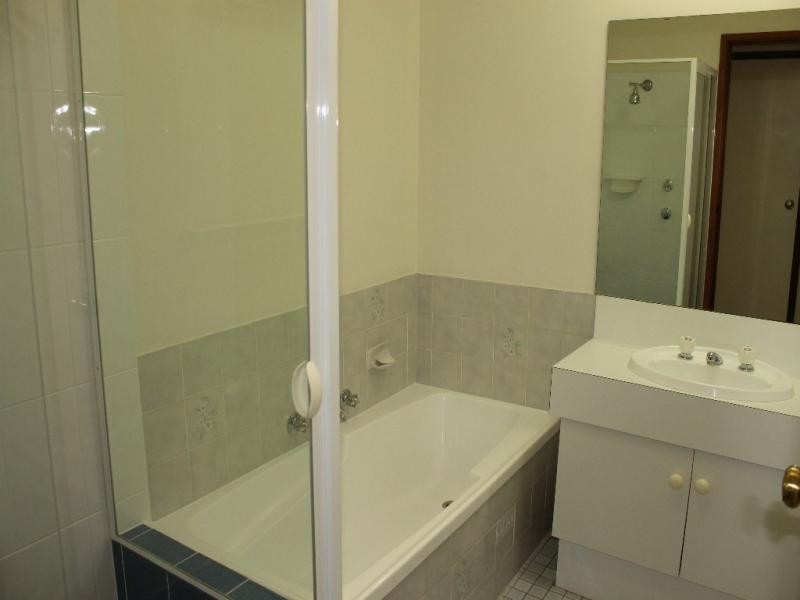 2/19 Wood St, Swansea NSW 2281